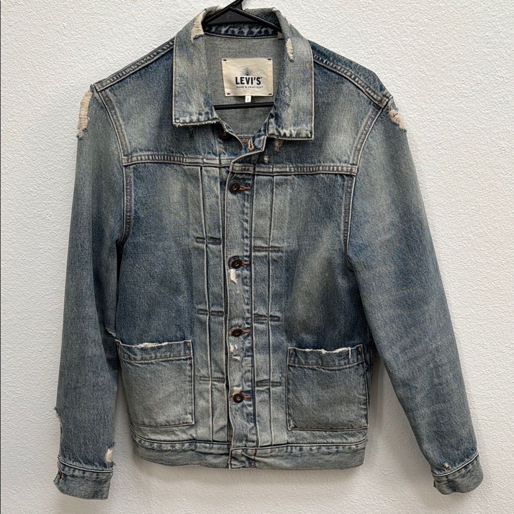 Oversized Levi’s Distressed Jean Jacket
